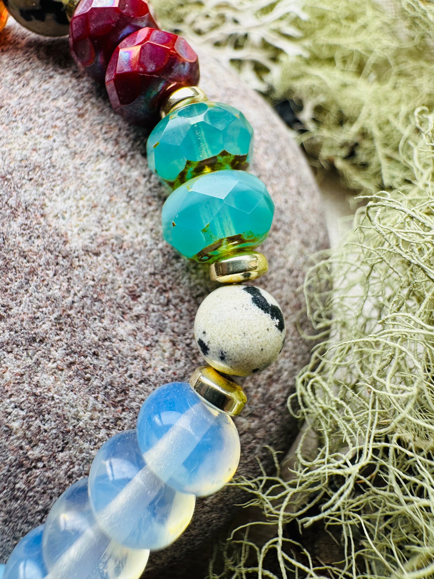Auran - Glass Bead Bracelet