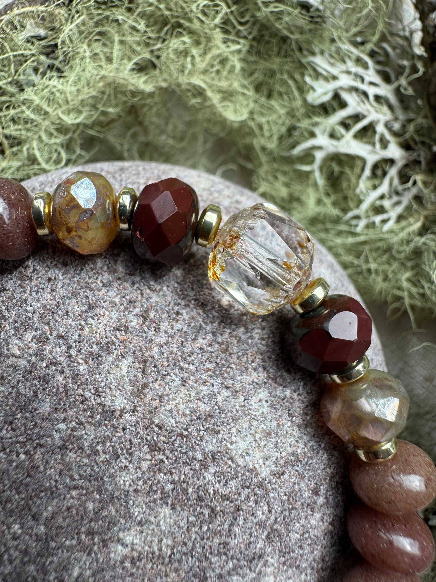 Nairloch - Glass Bead Bracelet