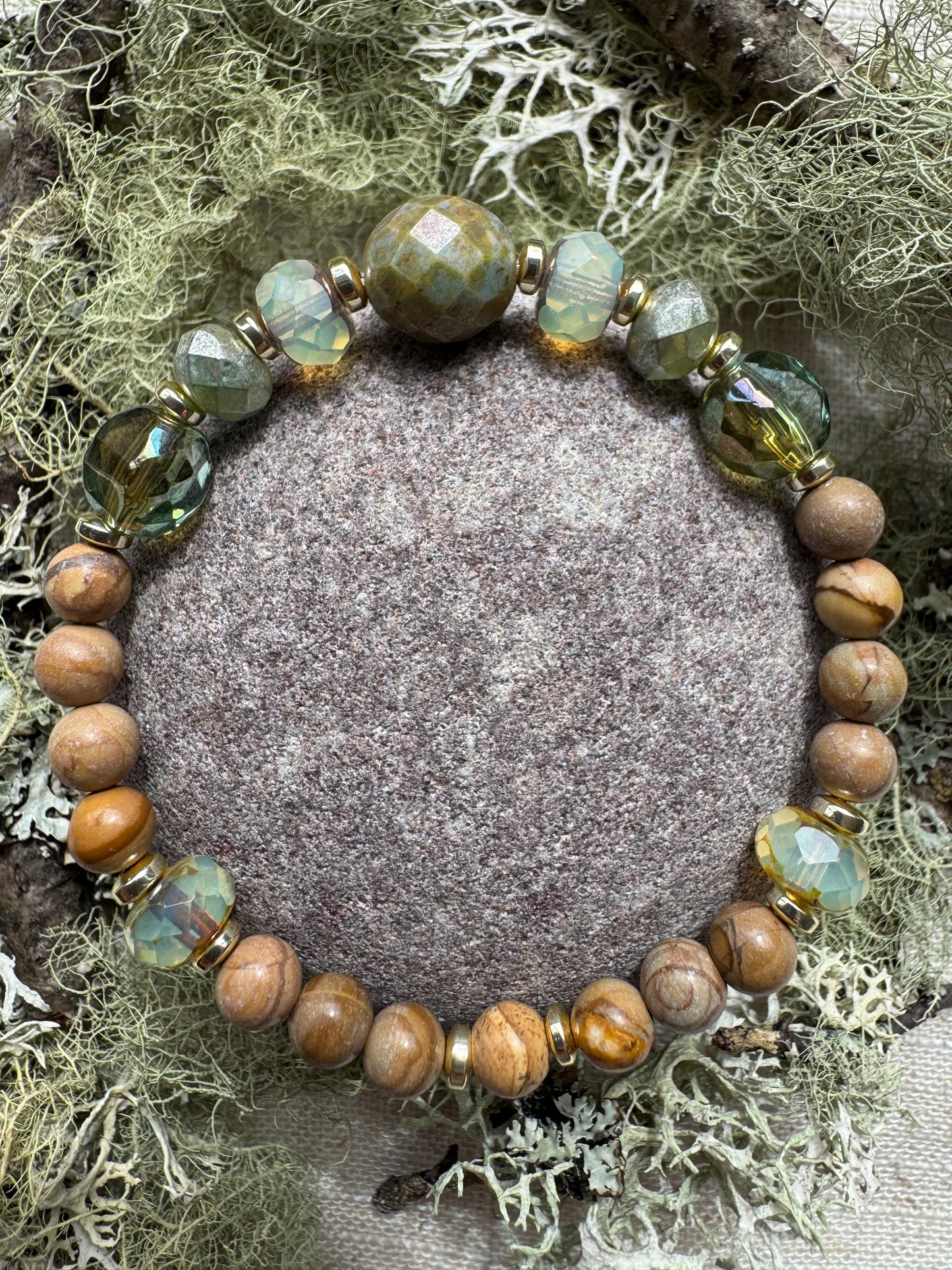 Dunloch - Glass Bead Bracelet