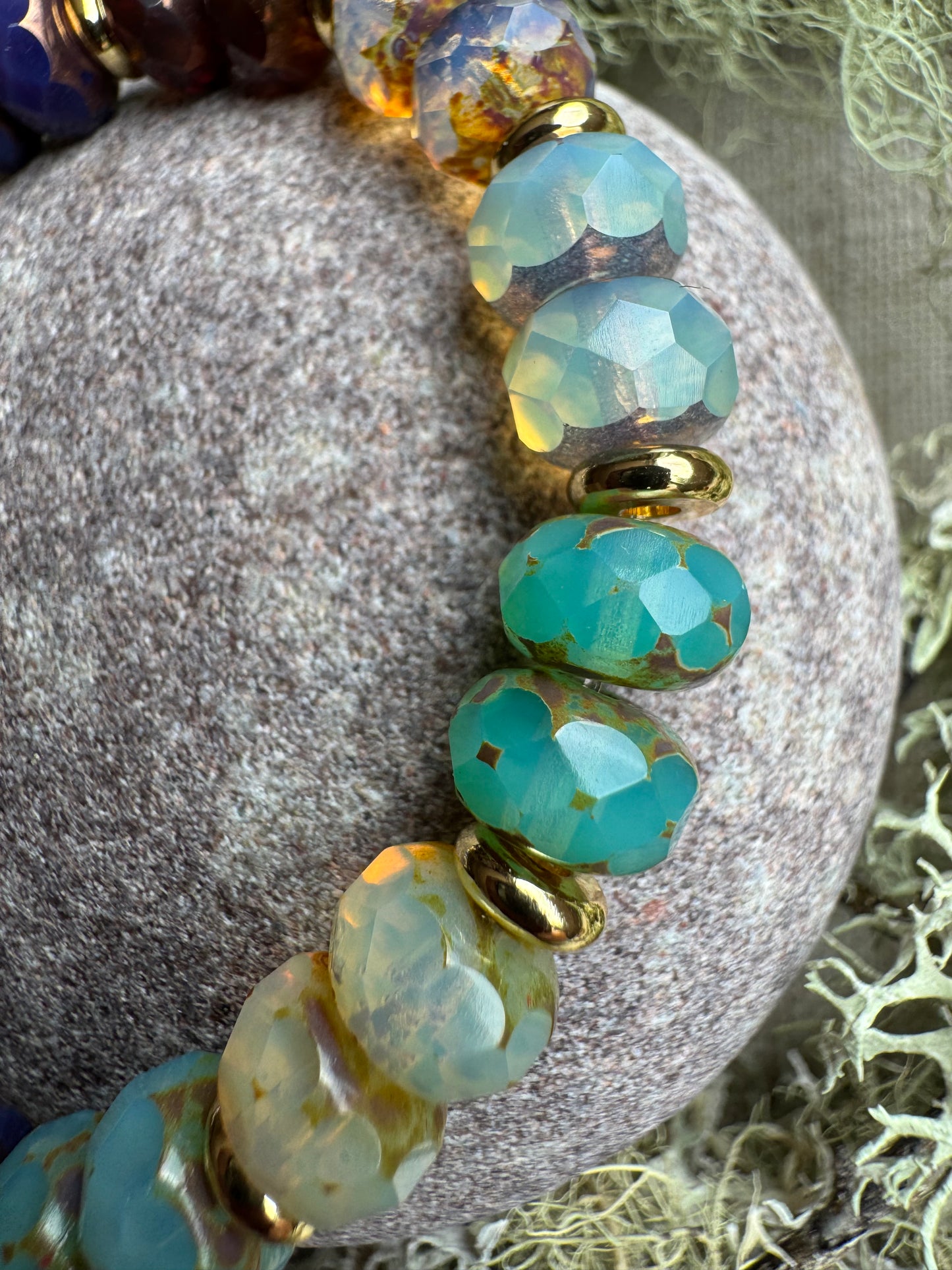 Calloch - Glass Bead Bracelet