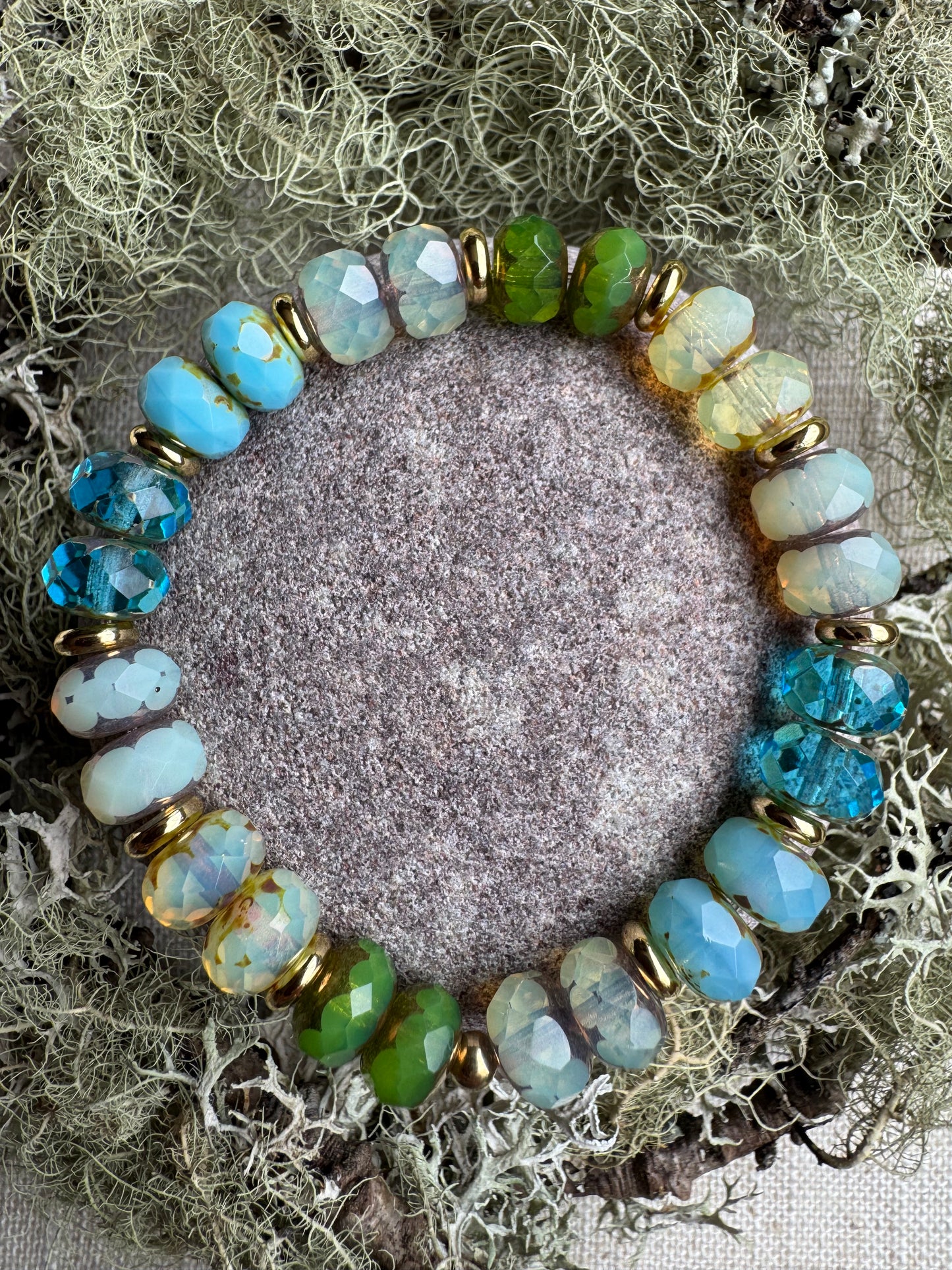 Fenloch - Glass Bead Bracelet