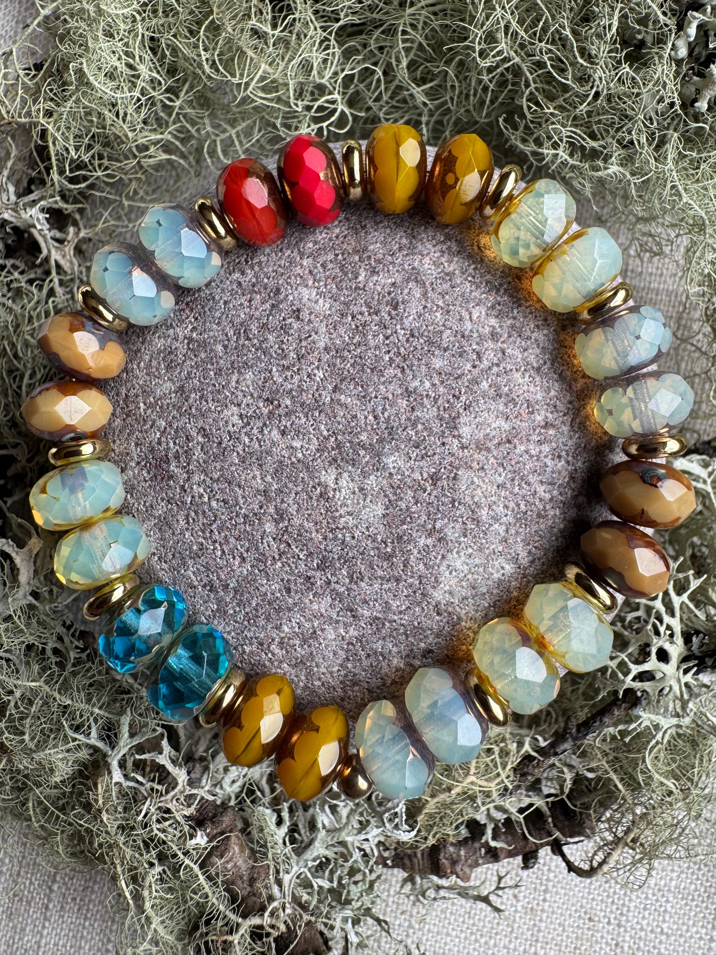 Maerloch - Glass Bead Bracelet